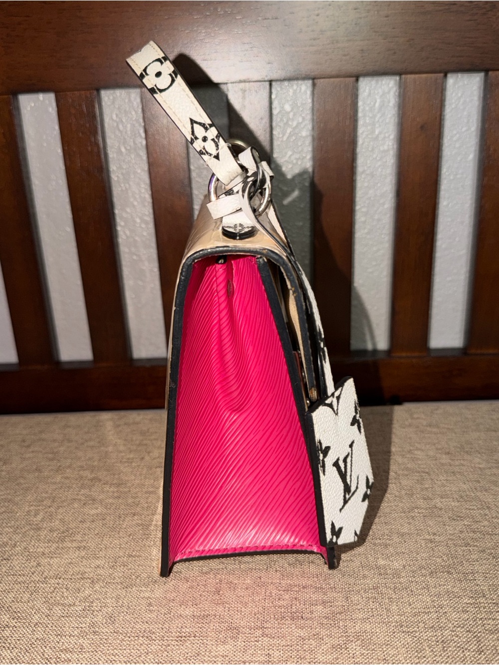 Louis Vuitton Spring Street Vernis 2 Way Bag - Picture 4 of 15